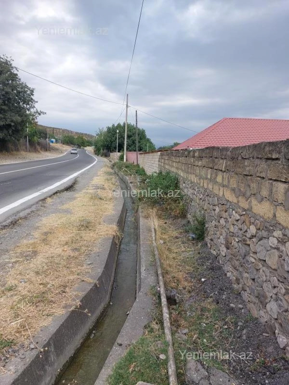 Satılır 3 otaqlı həyət evi 130 m²