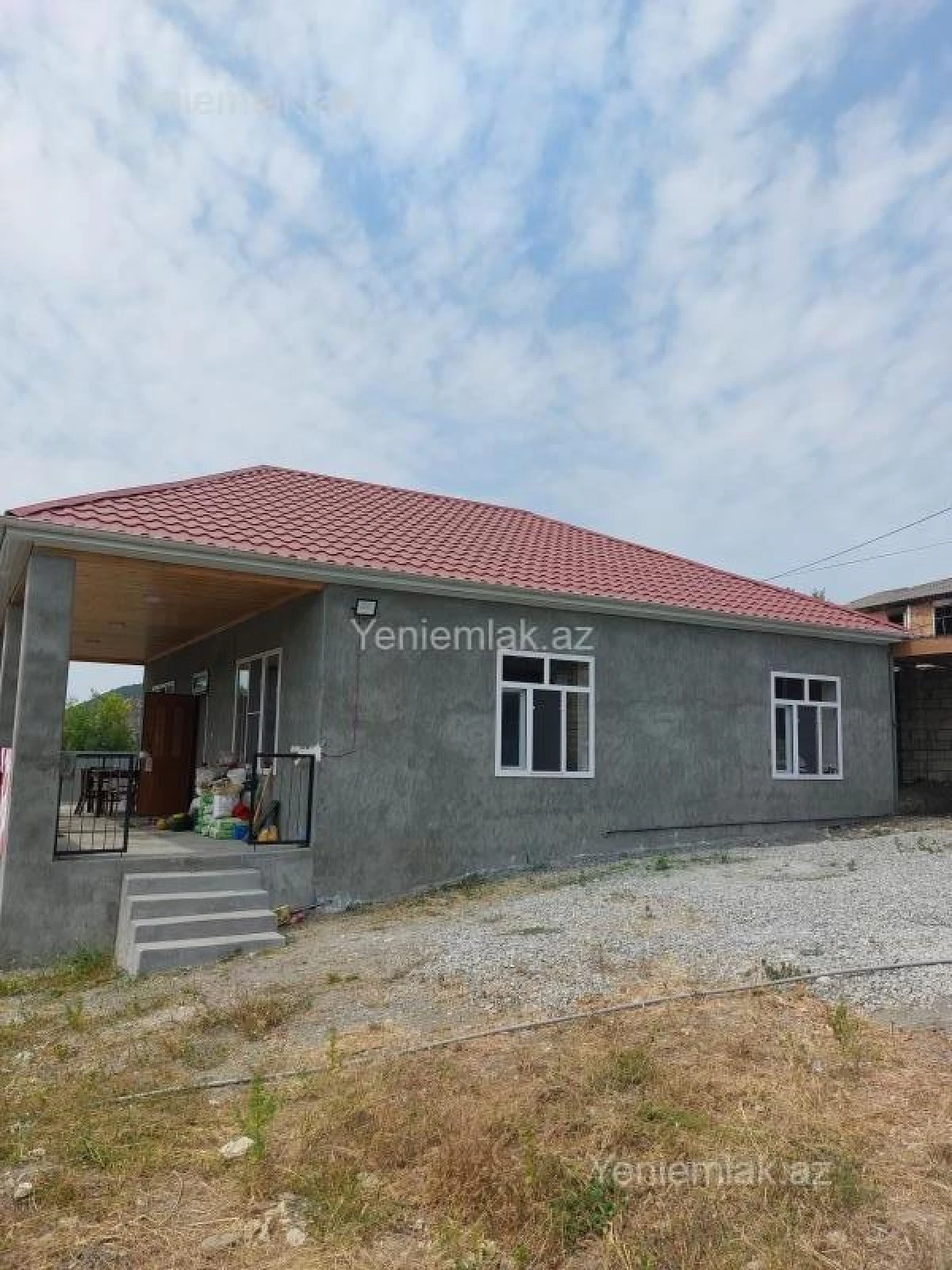 Satılır 3 otaqlı həyət evi 130 m²