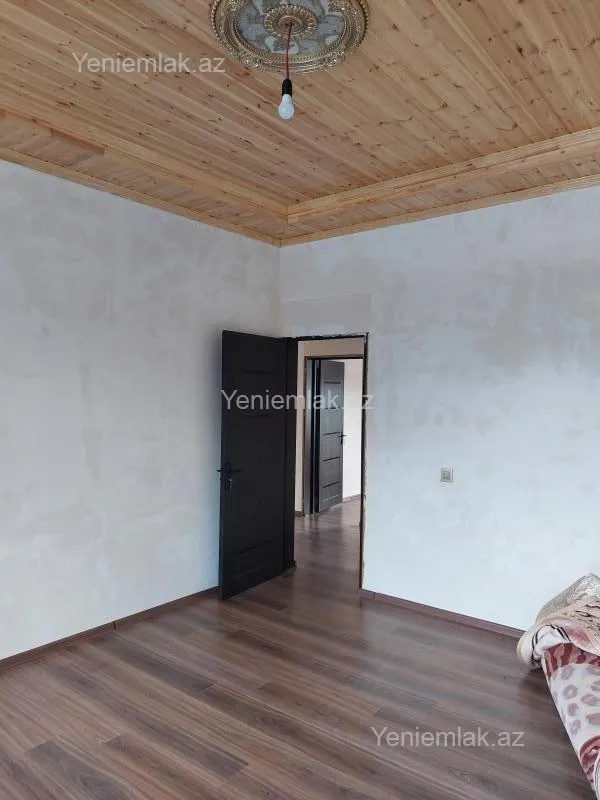 Satılır 3 otaqlı həyət evi 130 m²