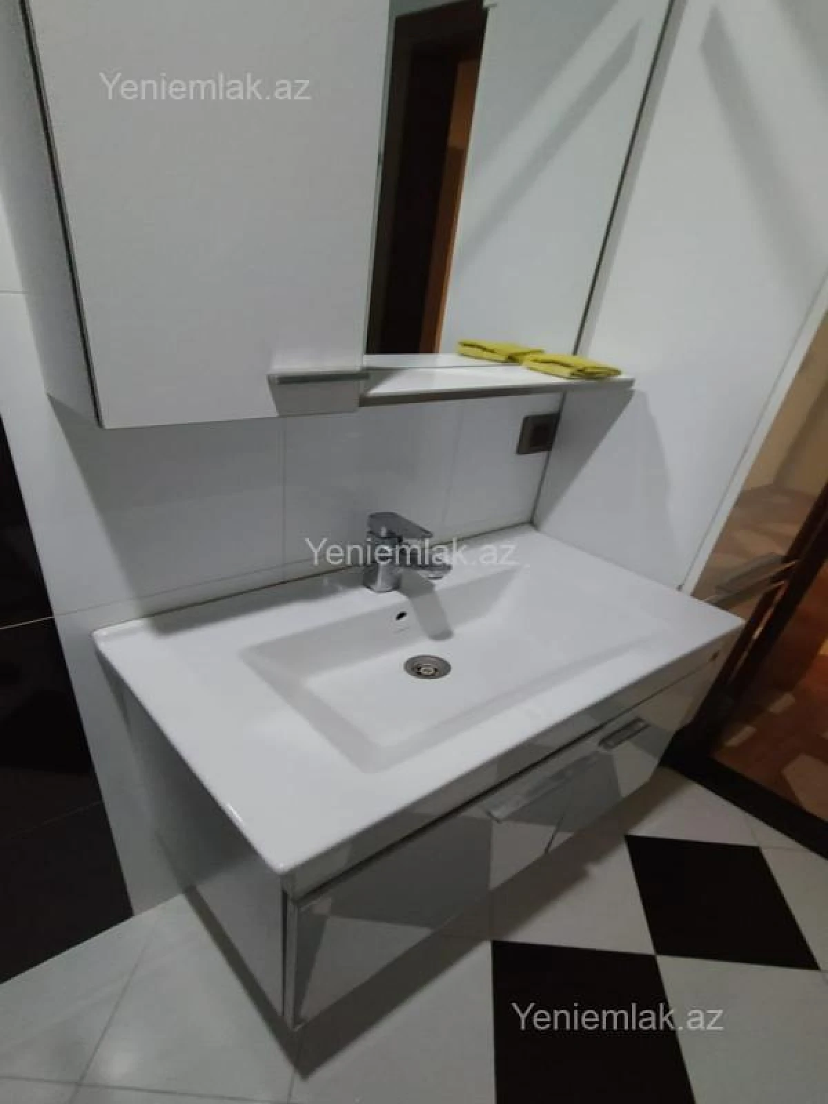 Satılır 3 otaqlı yeni tikili 92 m²