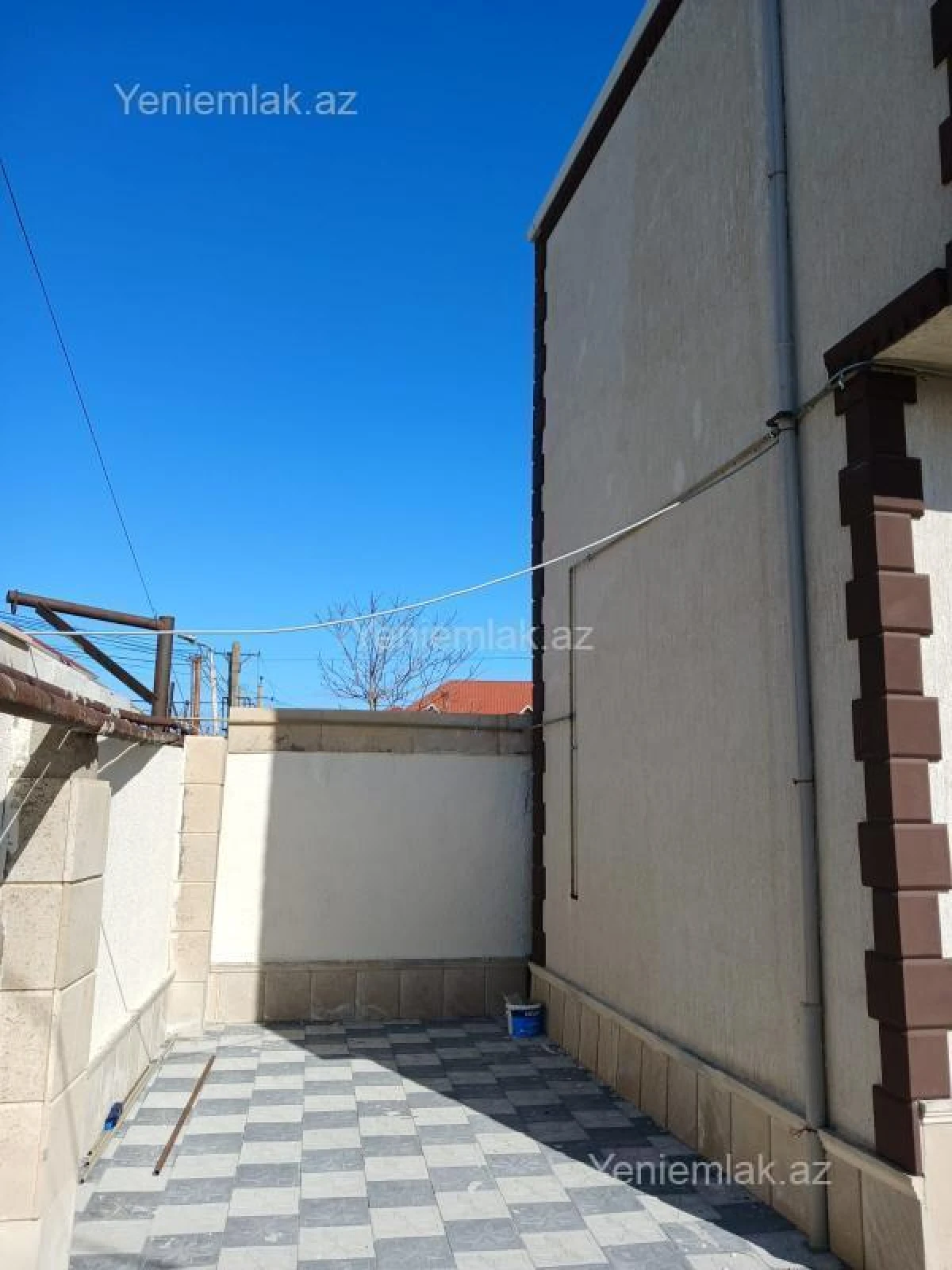 Satılır 5 otaqlı həyət evi 140 m²