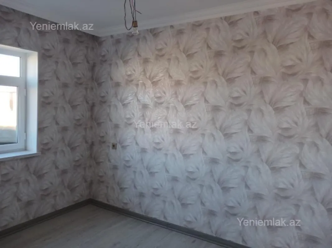 Satılır 5 otaqlı həyət evi 140 m²