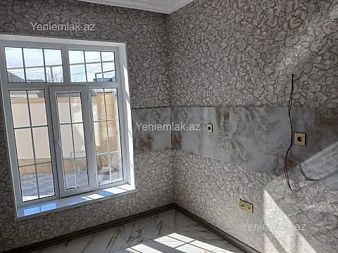 Satılır 5 otaqlı həyət evi 140 m²