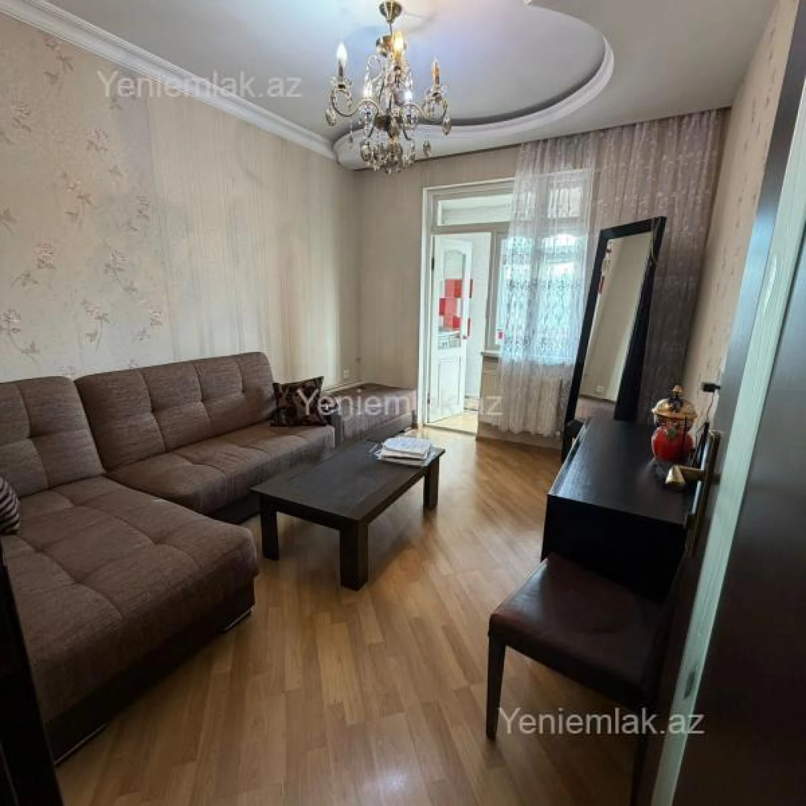 Satılır 3 otaqlı köhnə tikili 60 m²