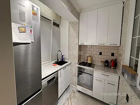 Satılır 3 otaqlı köhnə tikili 55 m²
