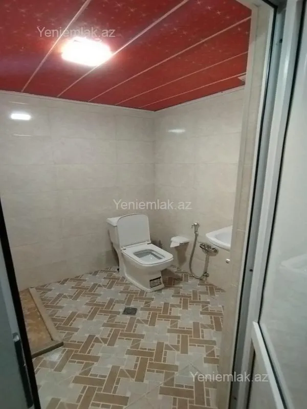 Satılır 3 otaqlı yeni tikili 70 m²