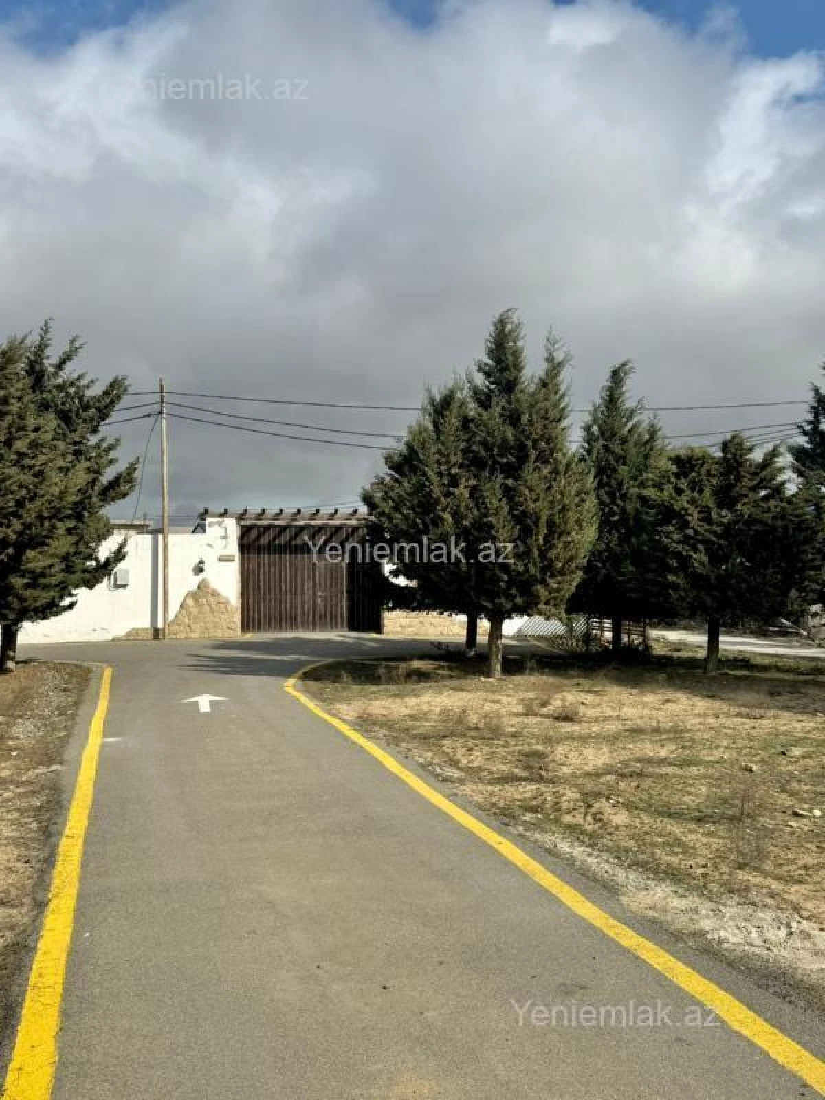 Satılır 4 otaqlı həyət evi 210 m²