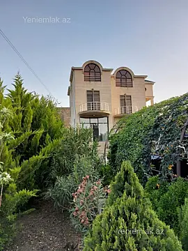 Satılır 6 otaqlı həyət evi 250 m²