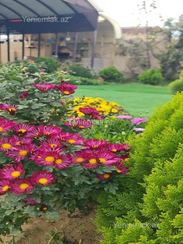 Satılır 6 otaqlı həyət evi 250 m²