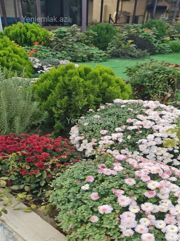 Satılır 6 otaqlı həyət evi 250 m²