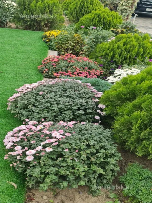 Satılır 6 otaqlı həyət evi 250 m²