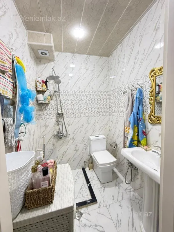 Satılır 3 otaqlı yeni tikili 65 m²