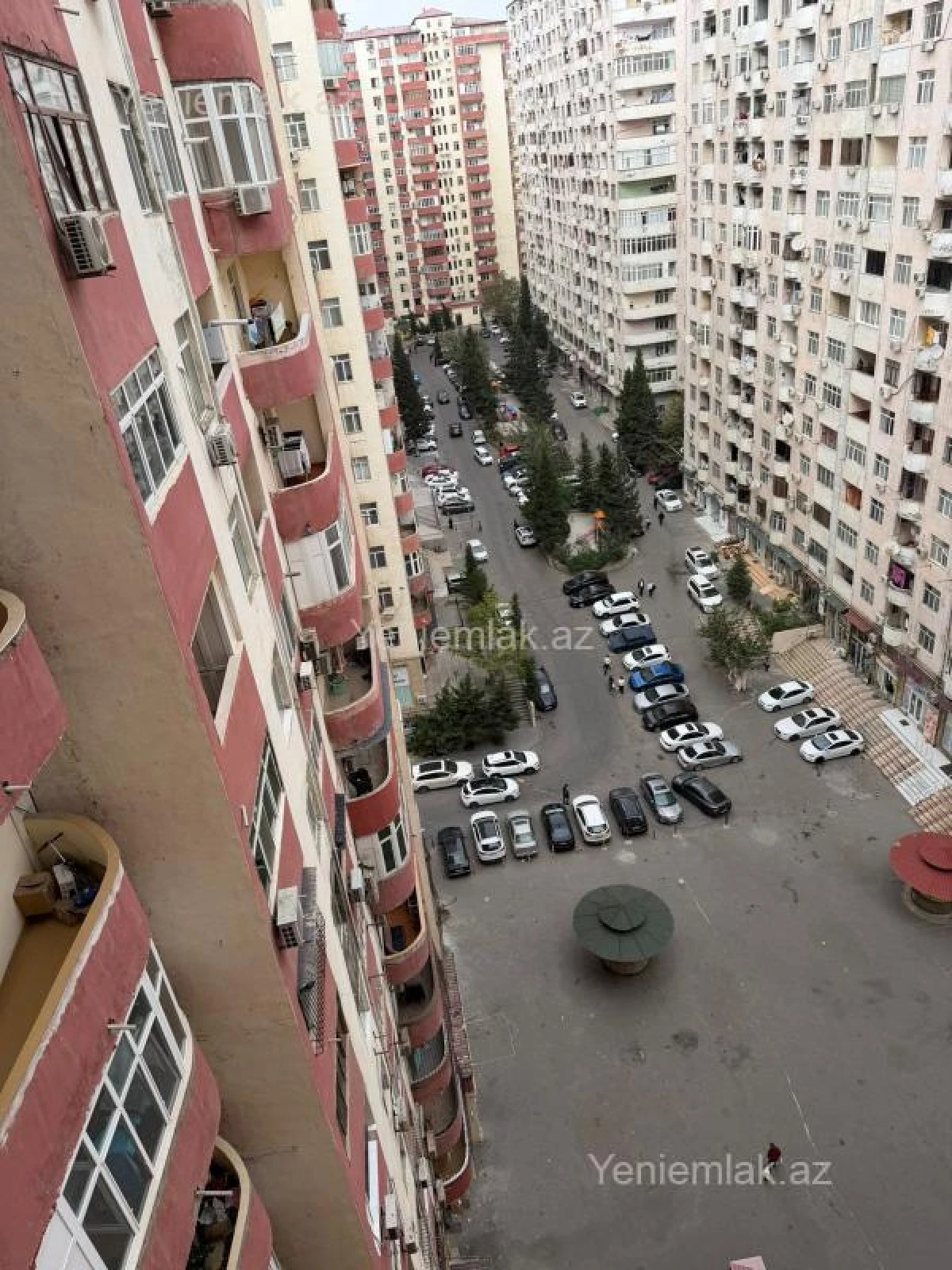 Satılır 3 otaqlı yeni tikili 135 m²