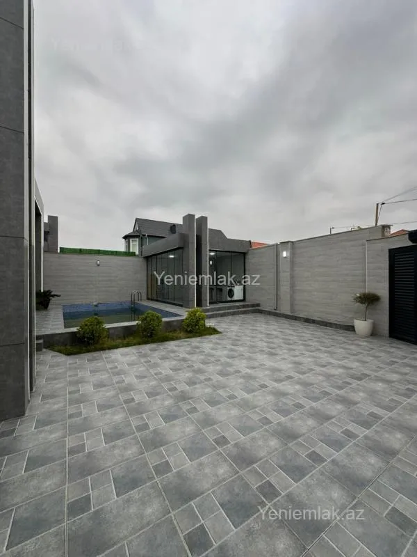 Satılır 4 otaqlı həyət evi 200 m²