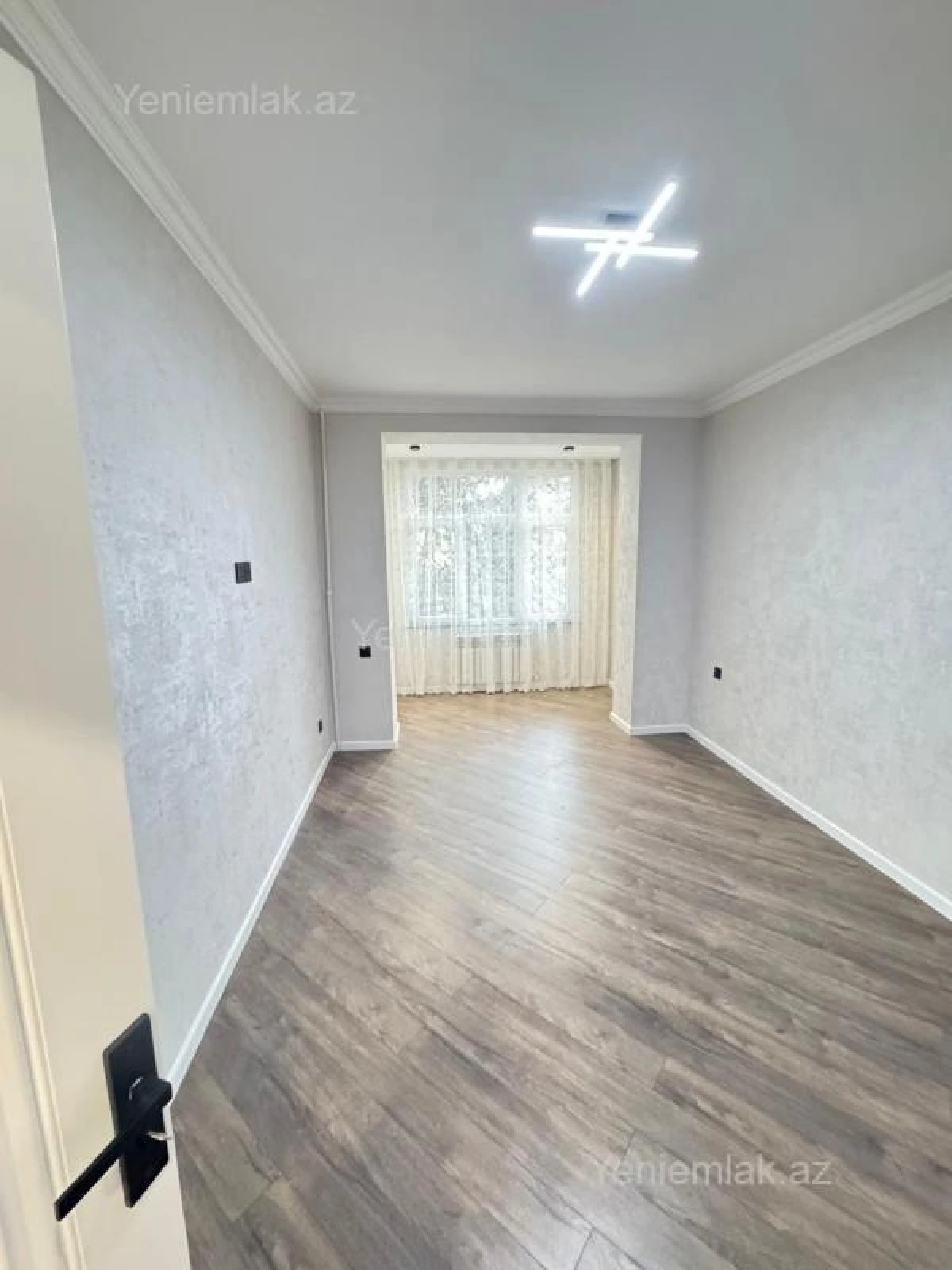 Satılır 3 otaqlı köhnə tikili 80 m²
