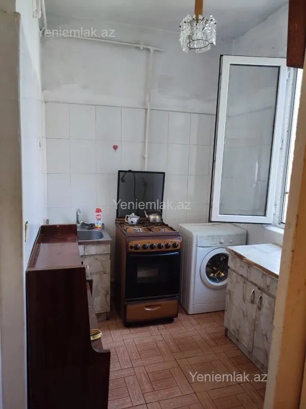 Satılır 2 otaqlı köhnə tikili 45 m²