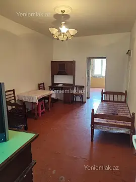 Satılır 2 otaqlı köhnə tikili 45 m²