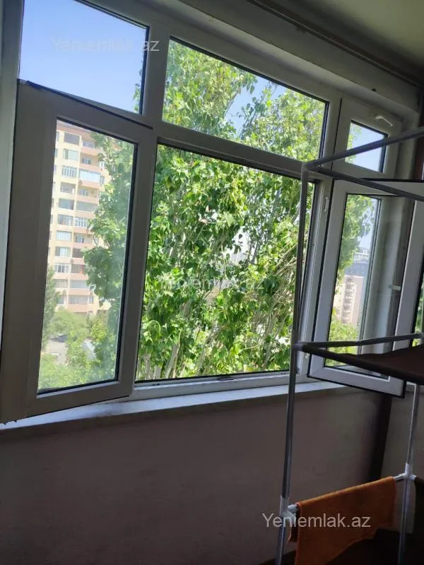 Satılır 2 otaqlı köhnə tikili 45 m²