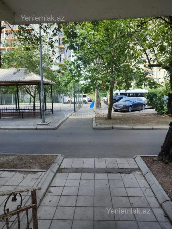 Satılır 2 otaqlı köhnə tikili 45 m²