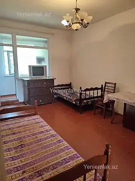 Satılır 2 otaqlı köhnə tikili 45 m²