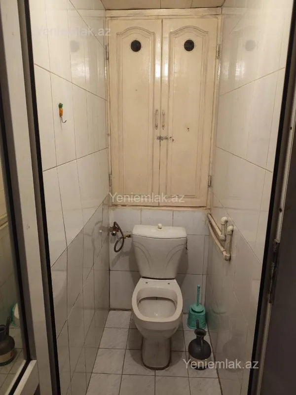 Satılır 2 otaqlı köhnə tikili 45 m²