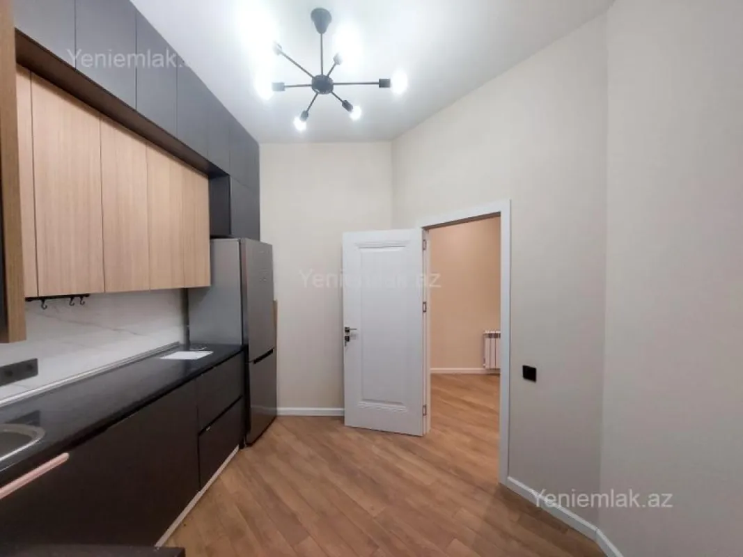 Satılır 2 otaqlı yeni tikili 75 m²