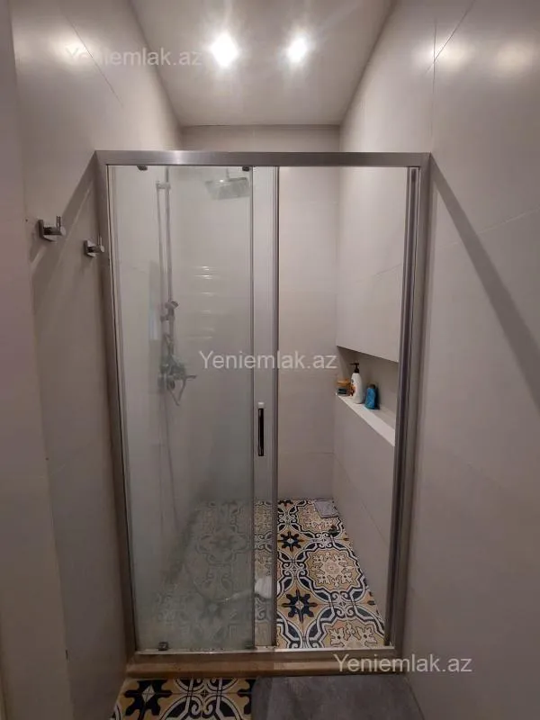 Satılır 2 otaqlı yeni tikili 75 m²