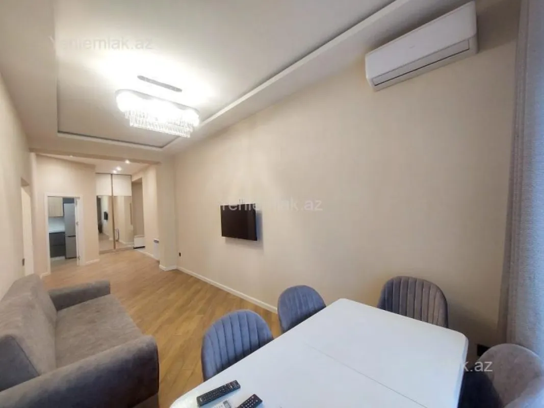 Satılır 2 otaqlı yeni tikili 75 m²