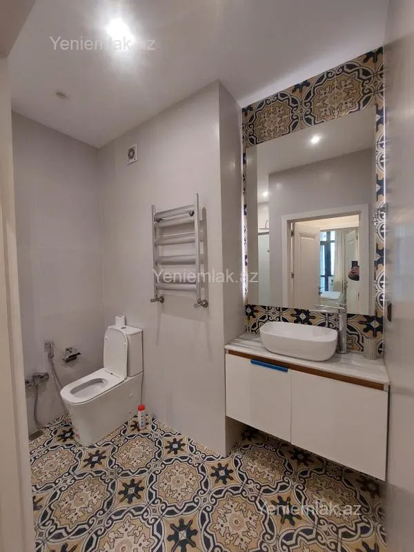 Satılır 2 otaqlı yeni tikili 75 m²