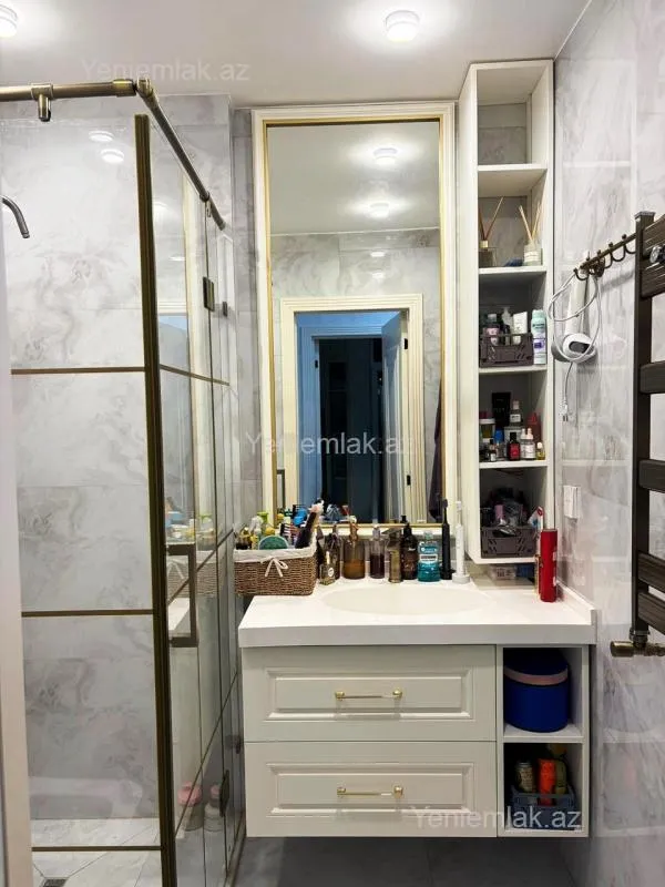 Satılır 2 otaqlı yeni tikili 96 m²