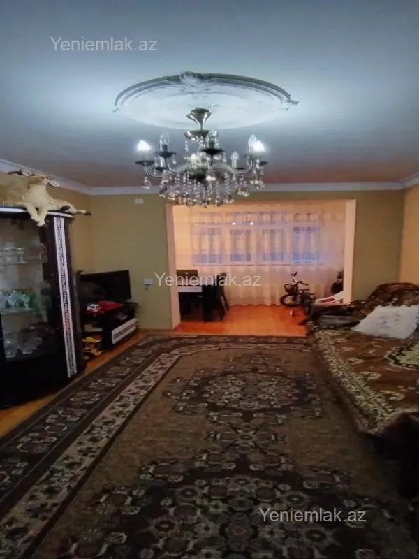 Satılır 3 otaqlı köhnə tikili 67 m²