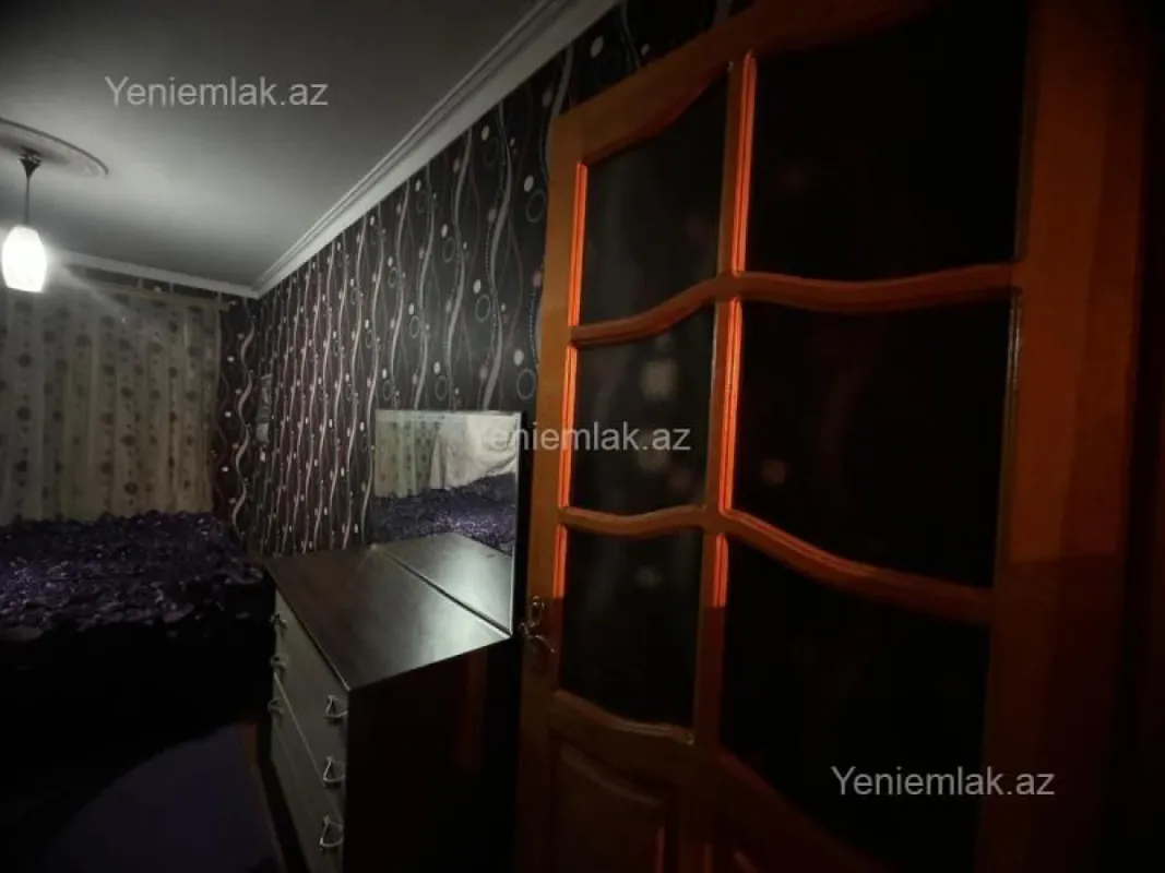 Satılır 3 otaqlı köhnə tikili 67 m²