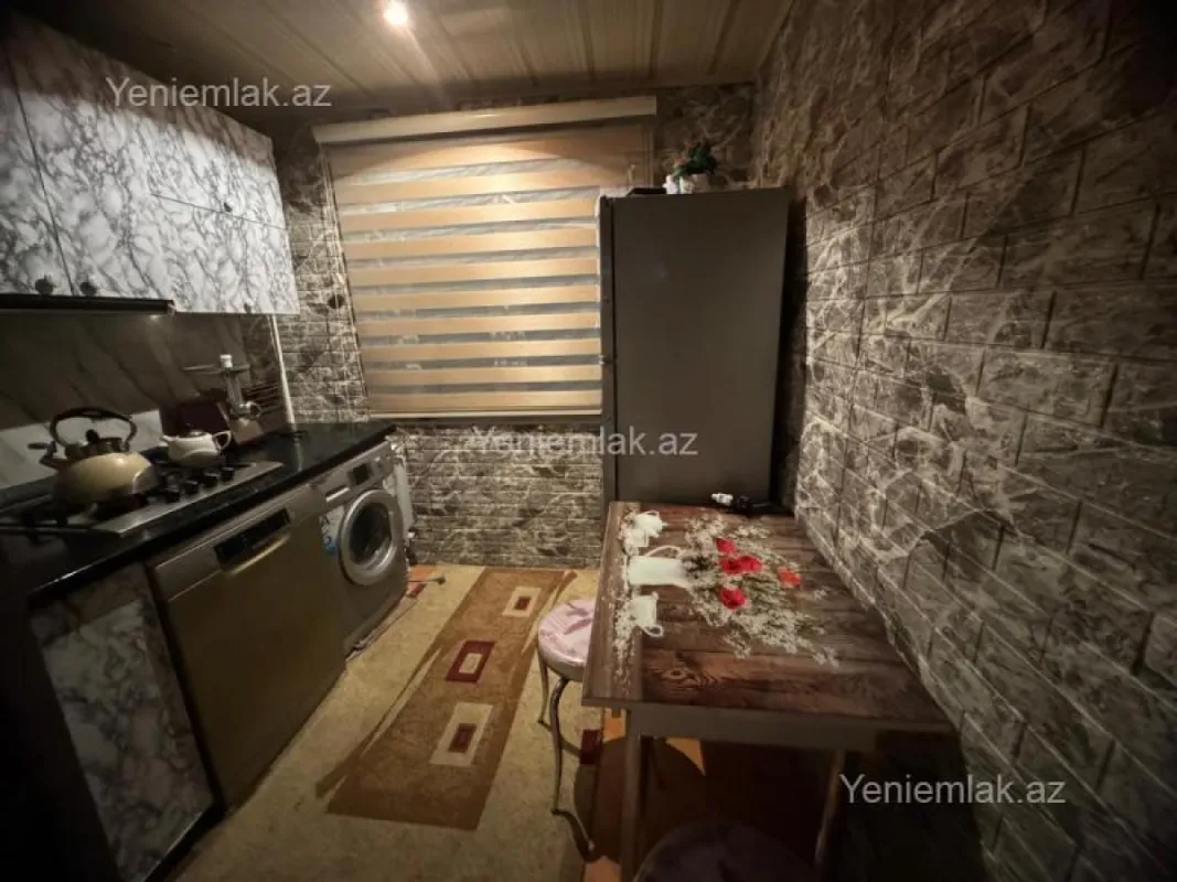 Satılır 3 otaqlı köhnə tikili 67 m²