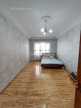 Satılır 3 otaqlı köhnə tikili 70 m²