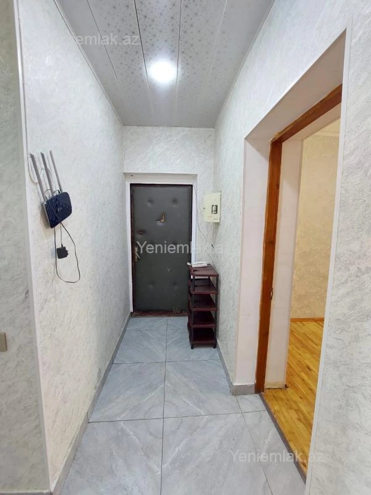 Satılır 3 otaqlı köhnə tikili 70 m²