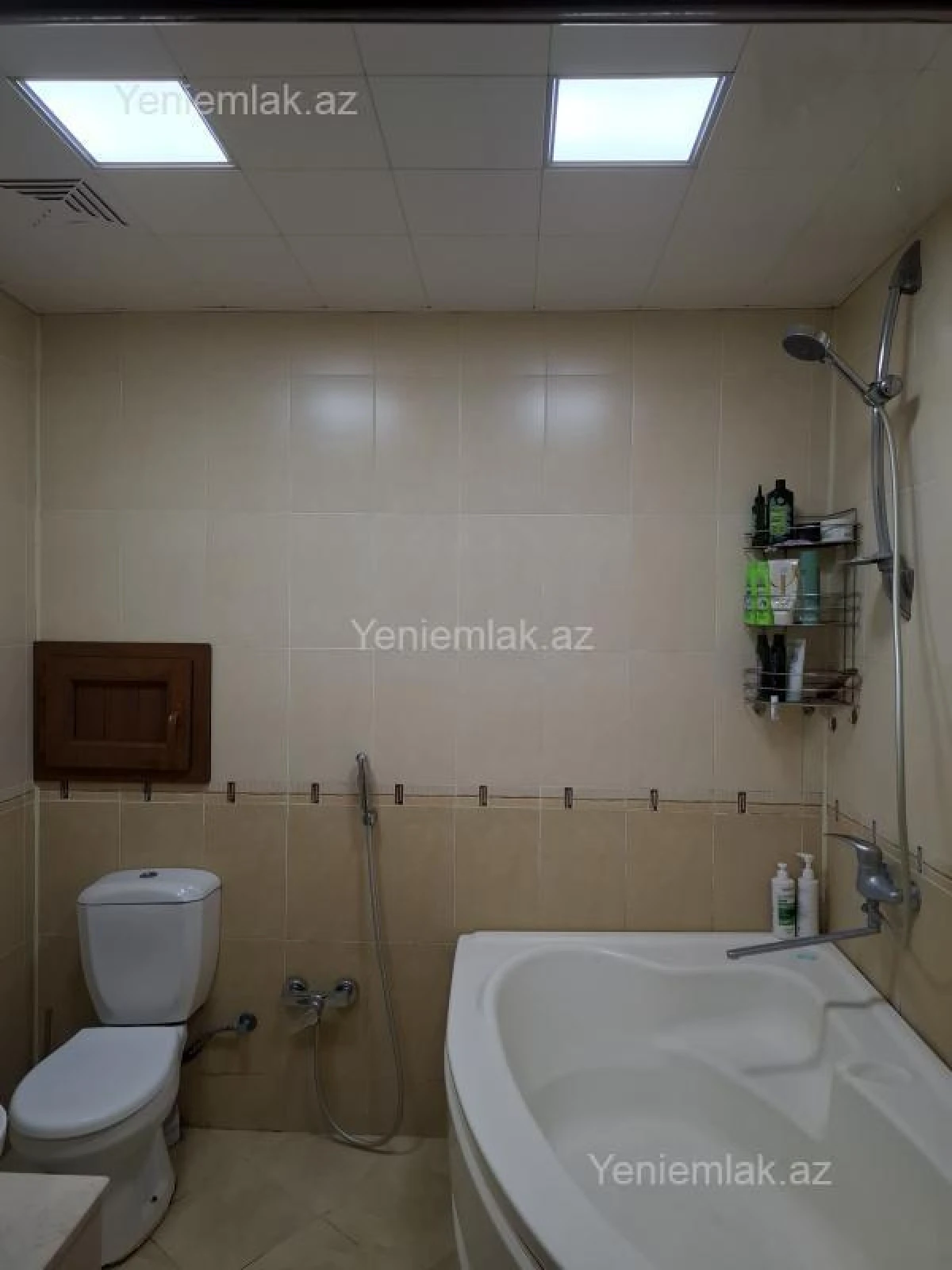 Satılır 4 otaqlı yeni tikili 180 m²