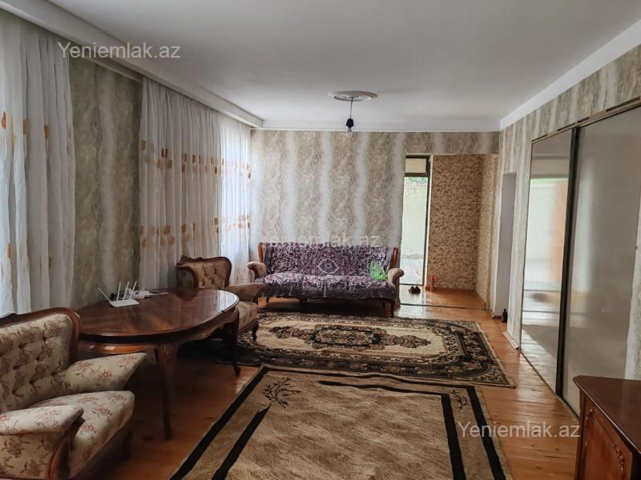 Satılır 4 otaqlı həyət evi 200 m²