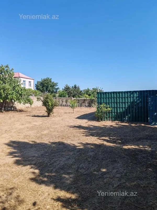 Satılır 4 otaqlı həyət evi 200 m²