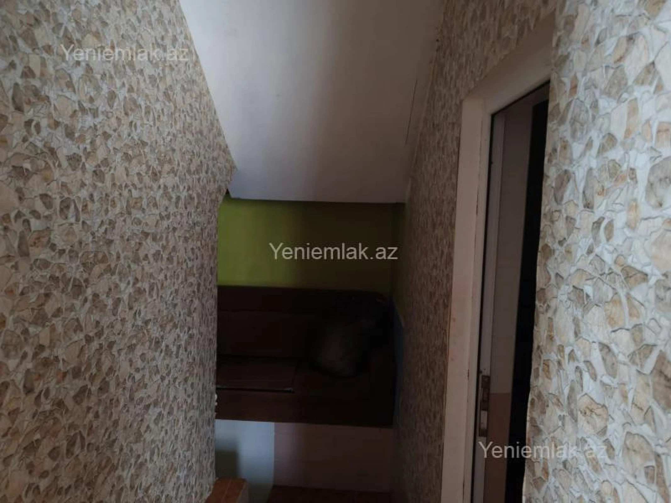 Satılır 4 otaqlı həyət evi 200 m²