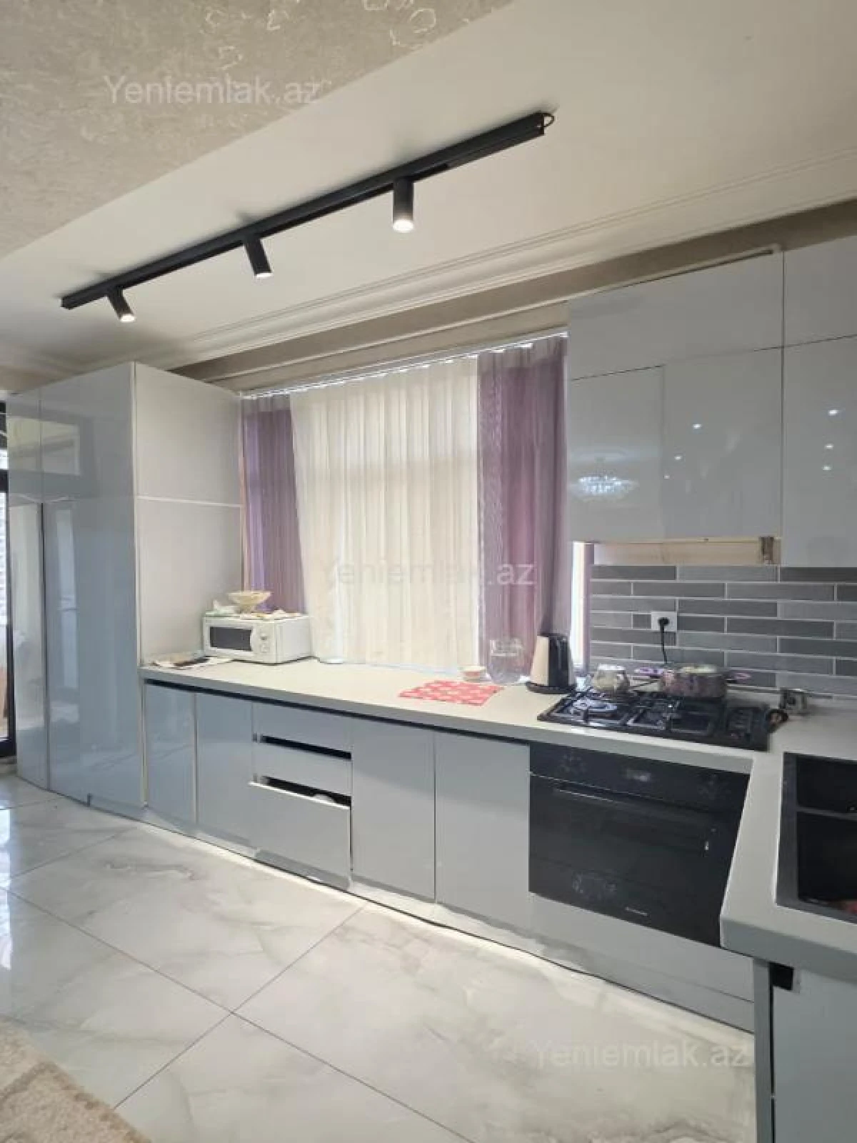 Satılır 2 otaqlı yeni tikili 82 m²