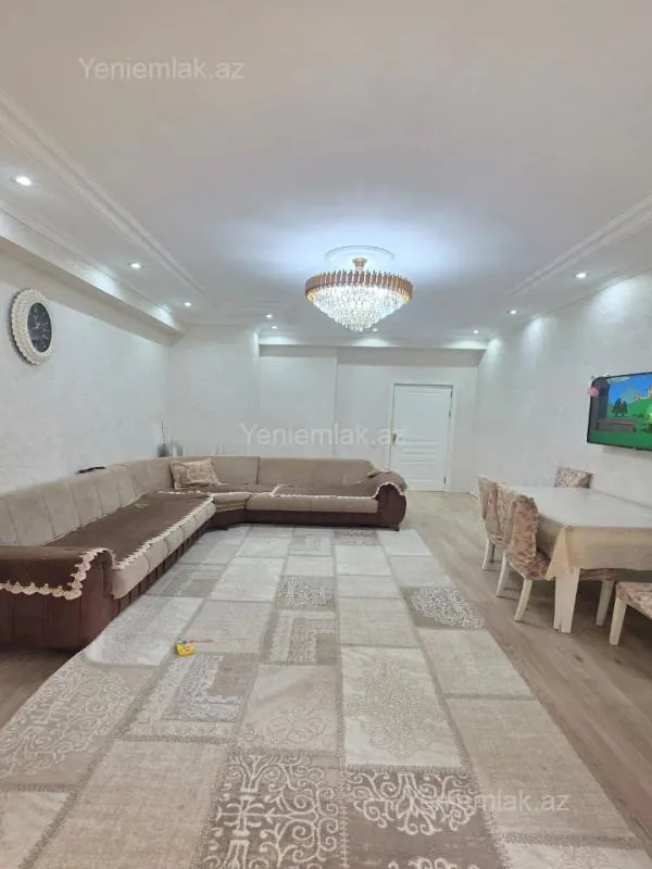 Satılır 2 otaqlı yeni tikili 82 m²
