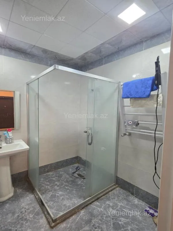 Satılır 2 otaqlı yeni tikili 82 m²