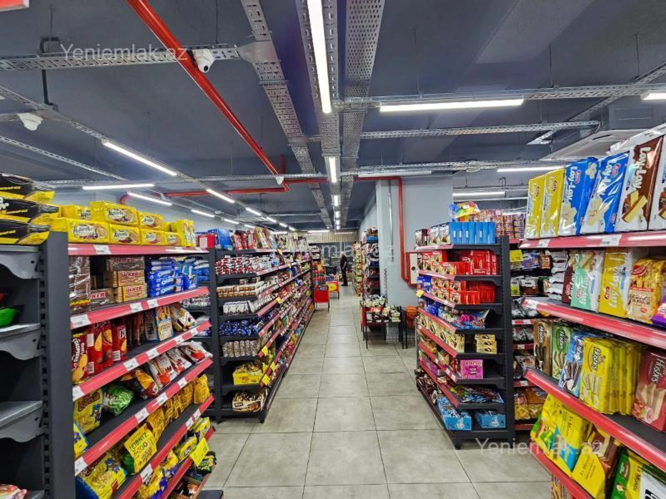 Satılır 2 otaqlı obyekt 400 m²