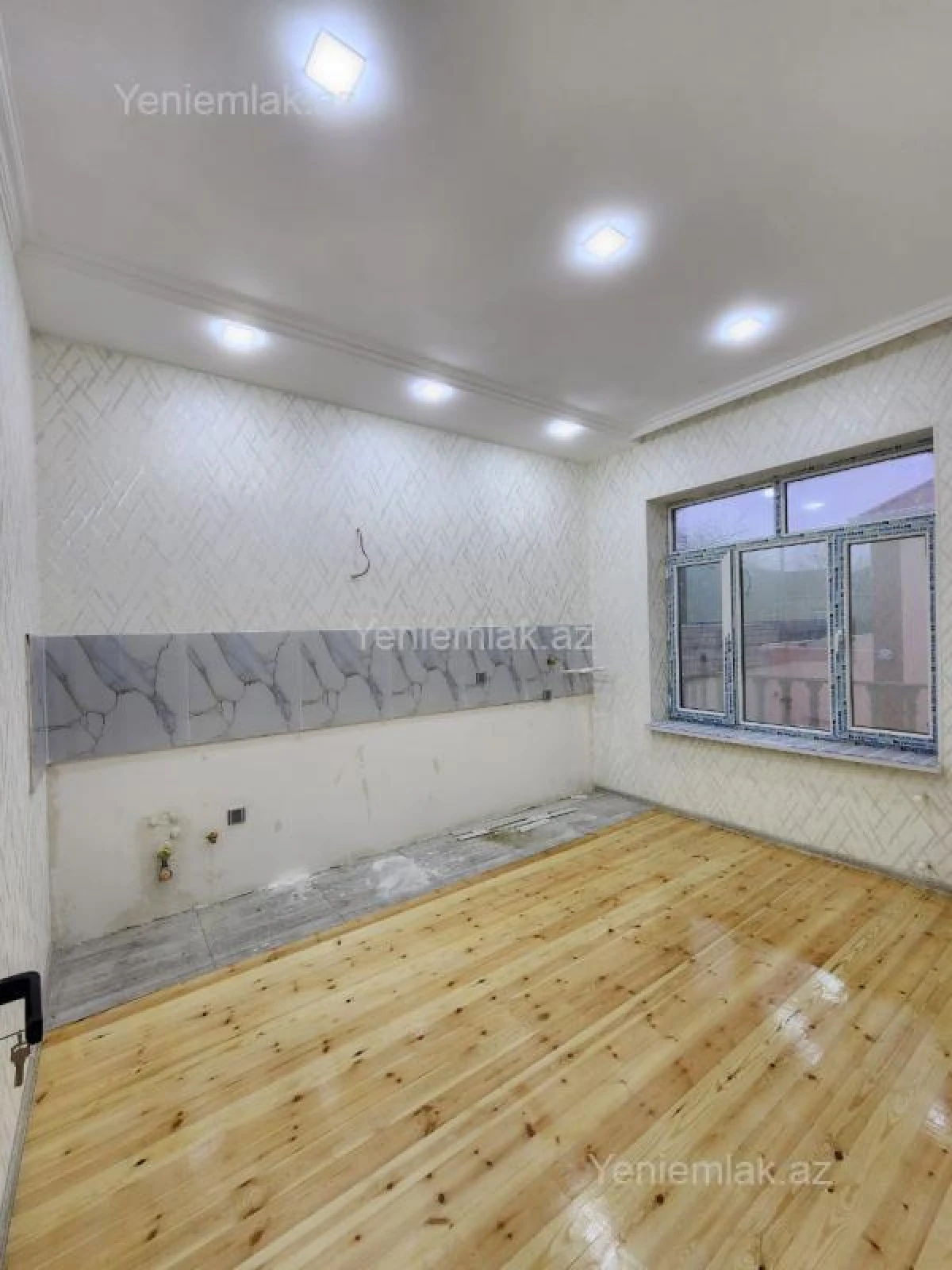 Satılır 4 otaqlı həyət evi 110 m²