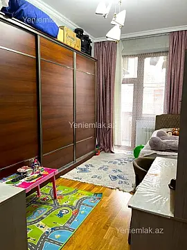 Satılır 3 otaqlı yeni tikili 120 m²