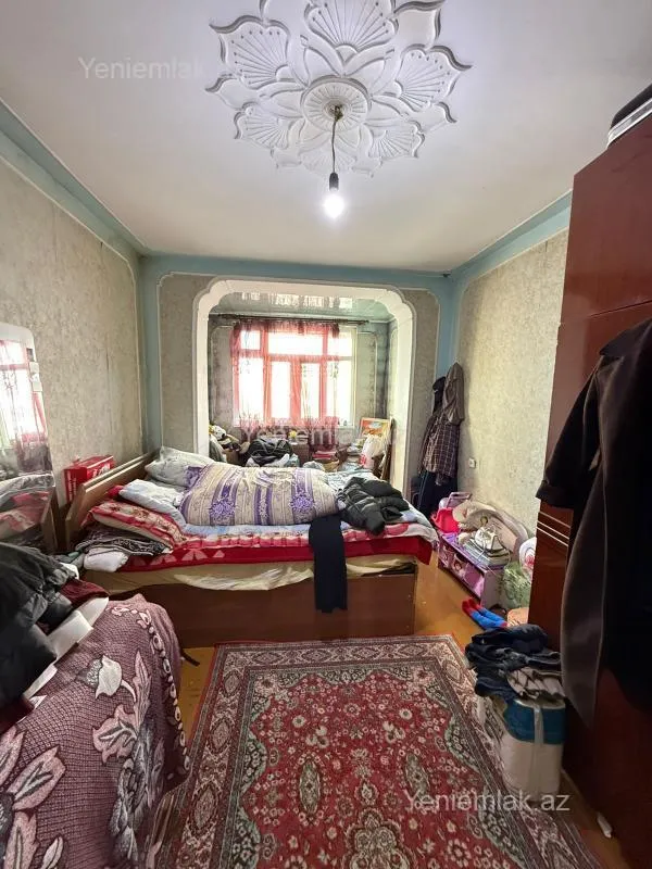 Satılır 3 otaqlı köhnə tikili 72 m²