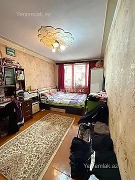 Satılır 3 otaqlı köhnə tikili 72 m²
