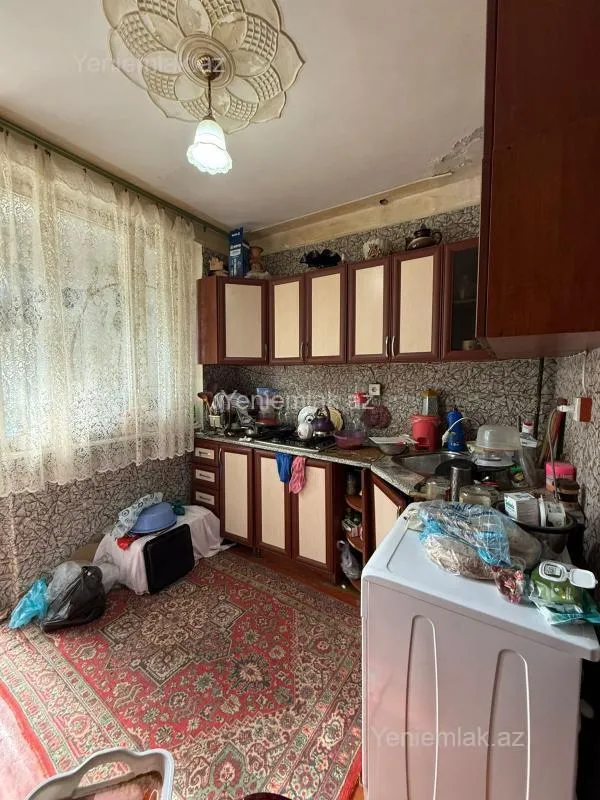 Satılır 3 otaqlı köhnə tikili 72 m²