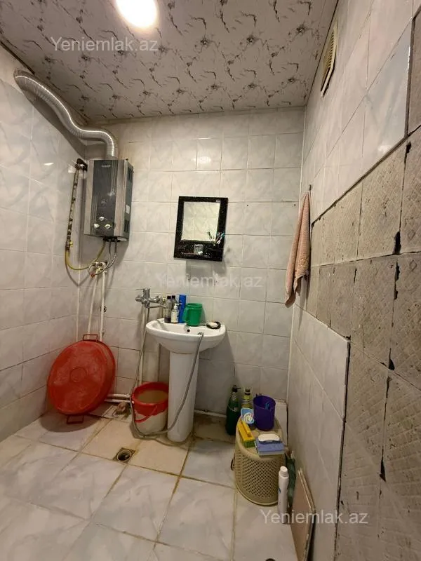 Satılır 3 otaqlı köhnə tikili 72 m²