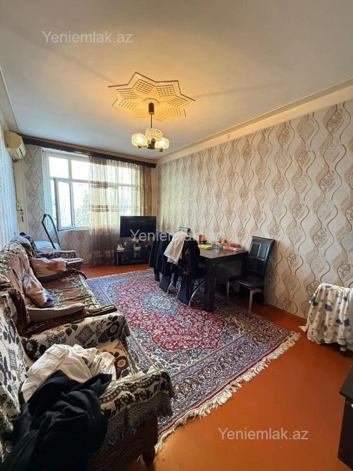 Satılır 3 otaqlı köhnə tikili 72 m²